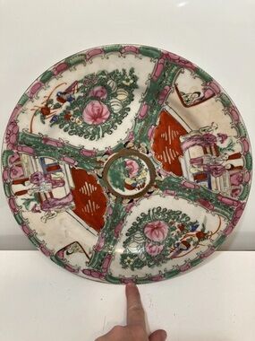 Vintage Chinese, multi-Color Figurine Floral 10” Porcelain Plate. READ
